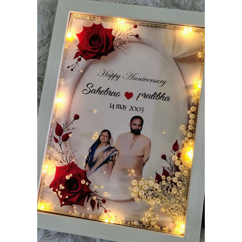 Personalised Wedding LED Frame | Photo, Text & Pearl Lights